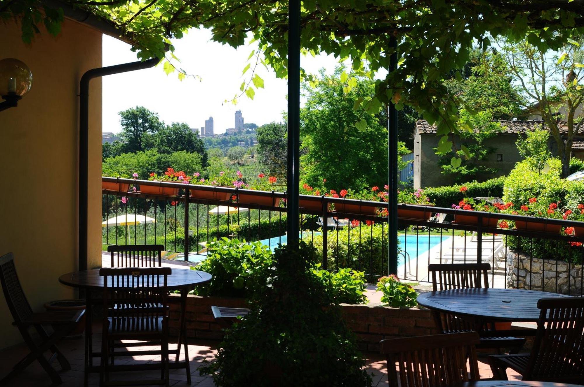 Hotel San Michele San Gimignano Exteriör bild
